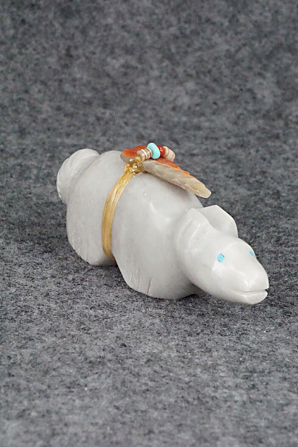Bear Zuni Fetish Carving - Peter Gasper