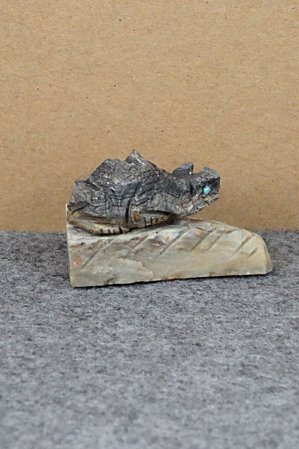 Horned Toad Zuni Fetish Carving - Kent Banteah