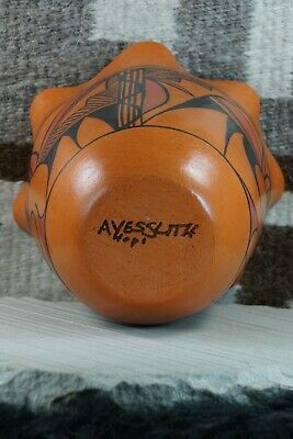Hopi Pottery - Alta Yesslith