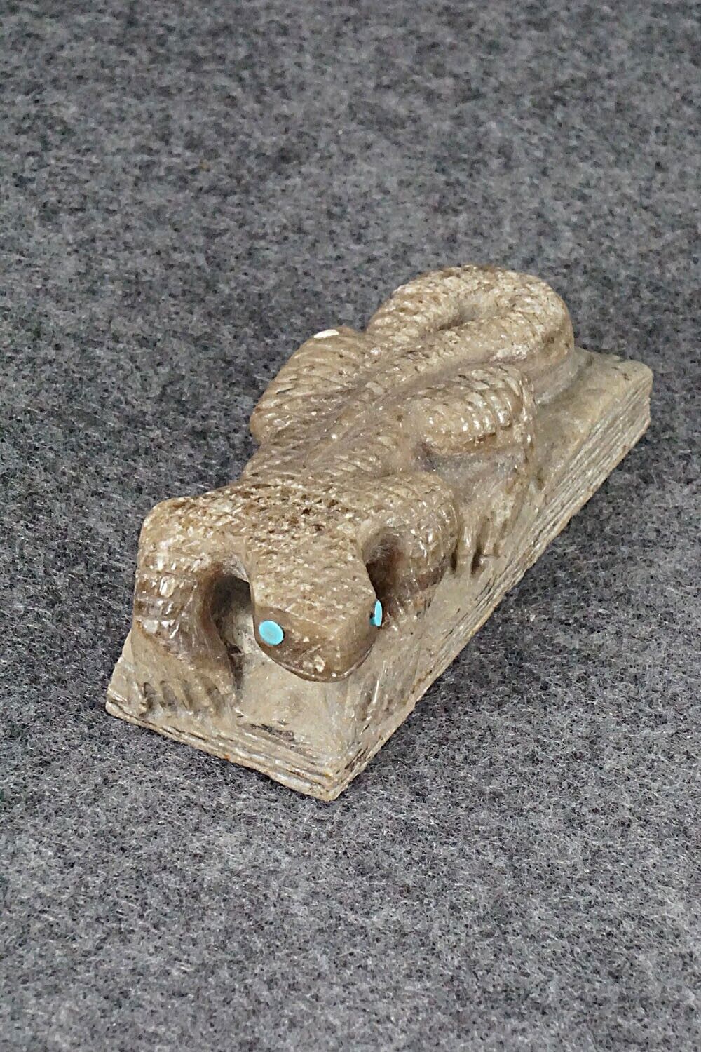 Lizard Zuni Fetish Carving - Theo Natewa
