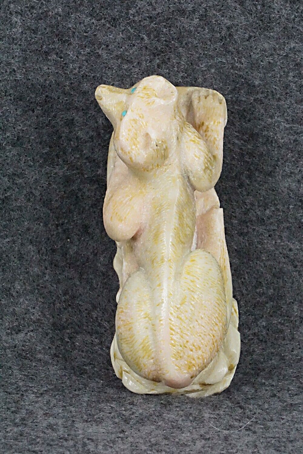 Wolf Zuni Fetish Carving - Calvin Weeka