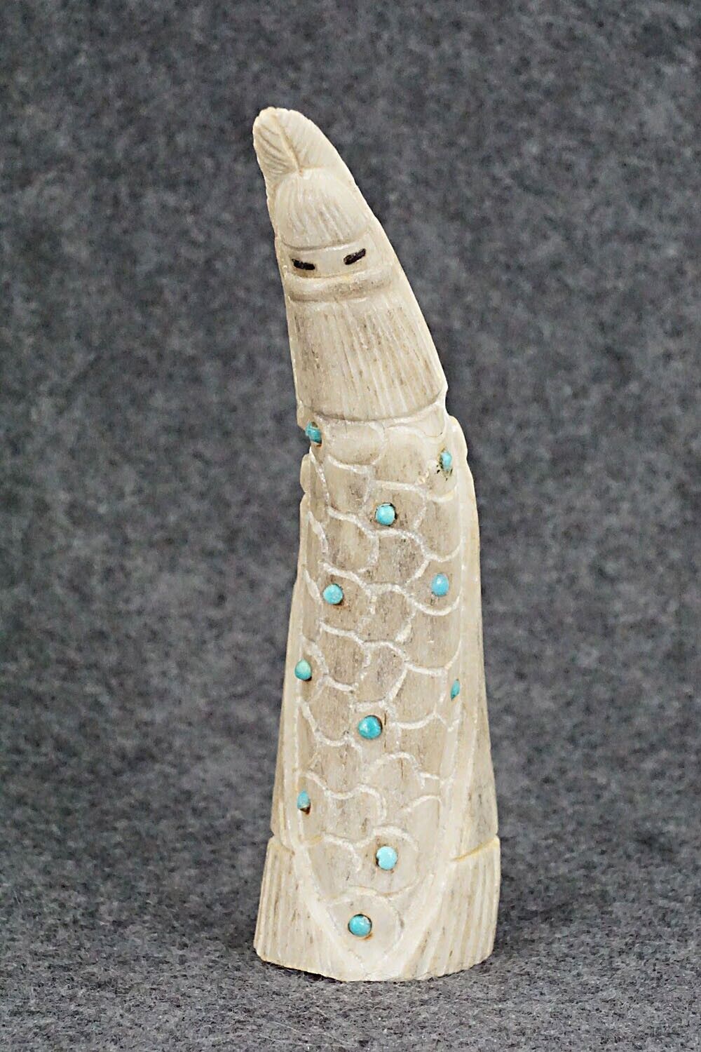Corn Maiden Zuni Fetish Carving - Garrick Weeka