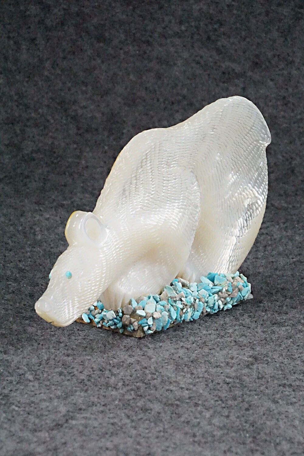 Bear Zuni Fetish Carving - Randy Lucio