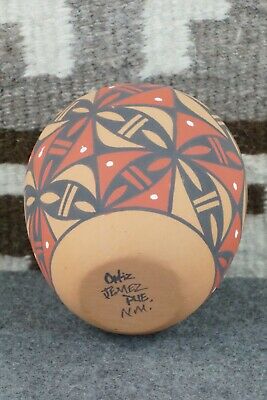 Jemez Pottery - Ortiz
