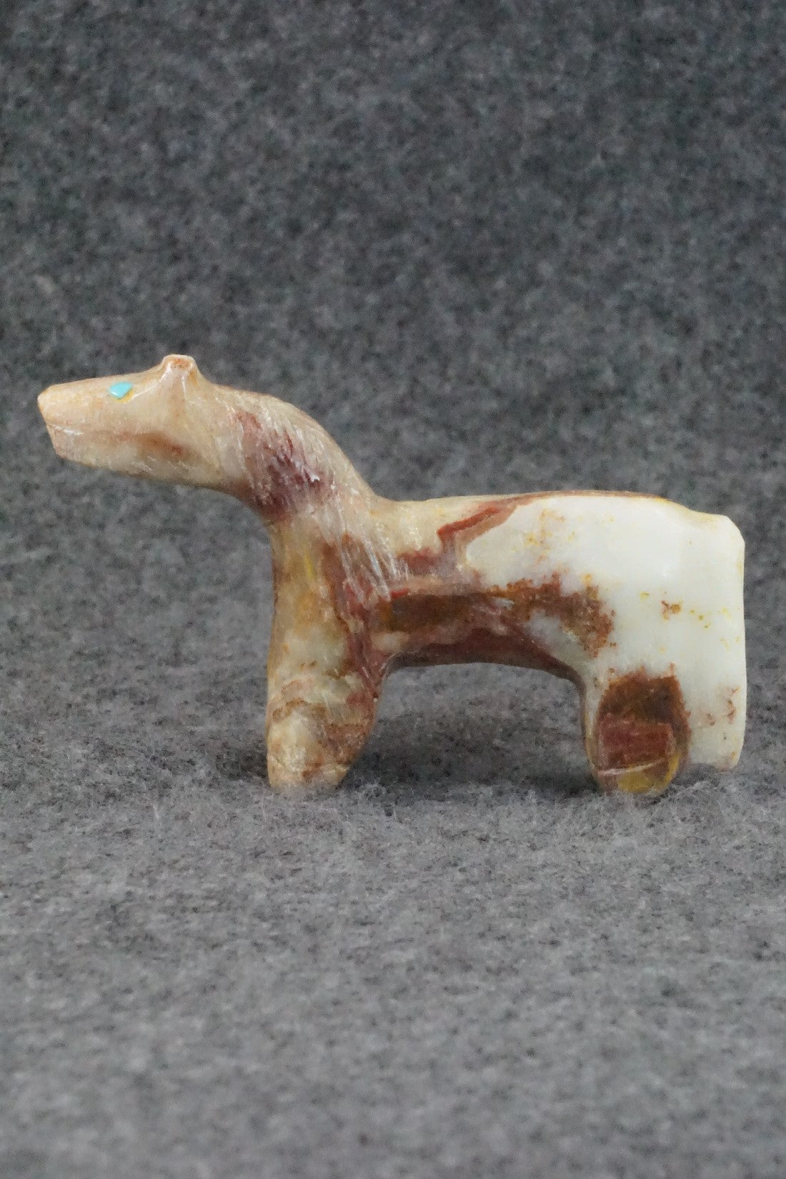 Horse Zuni Fetish Carving - Alvin Calavaza