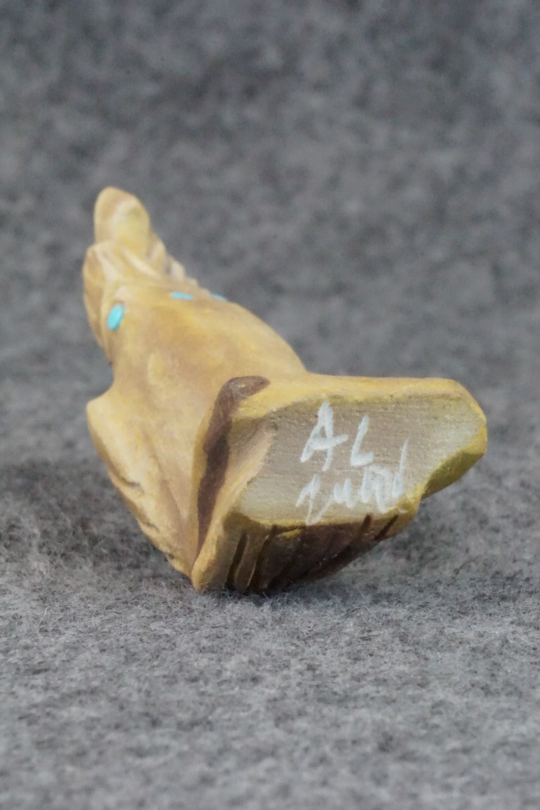 Eagle Zuni Fetish Carving - Alvin Calavaza