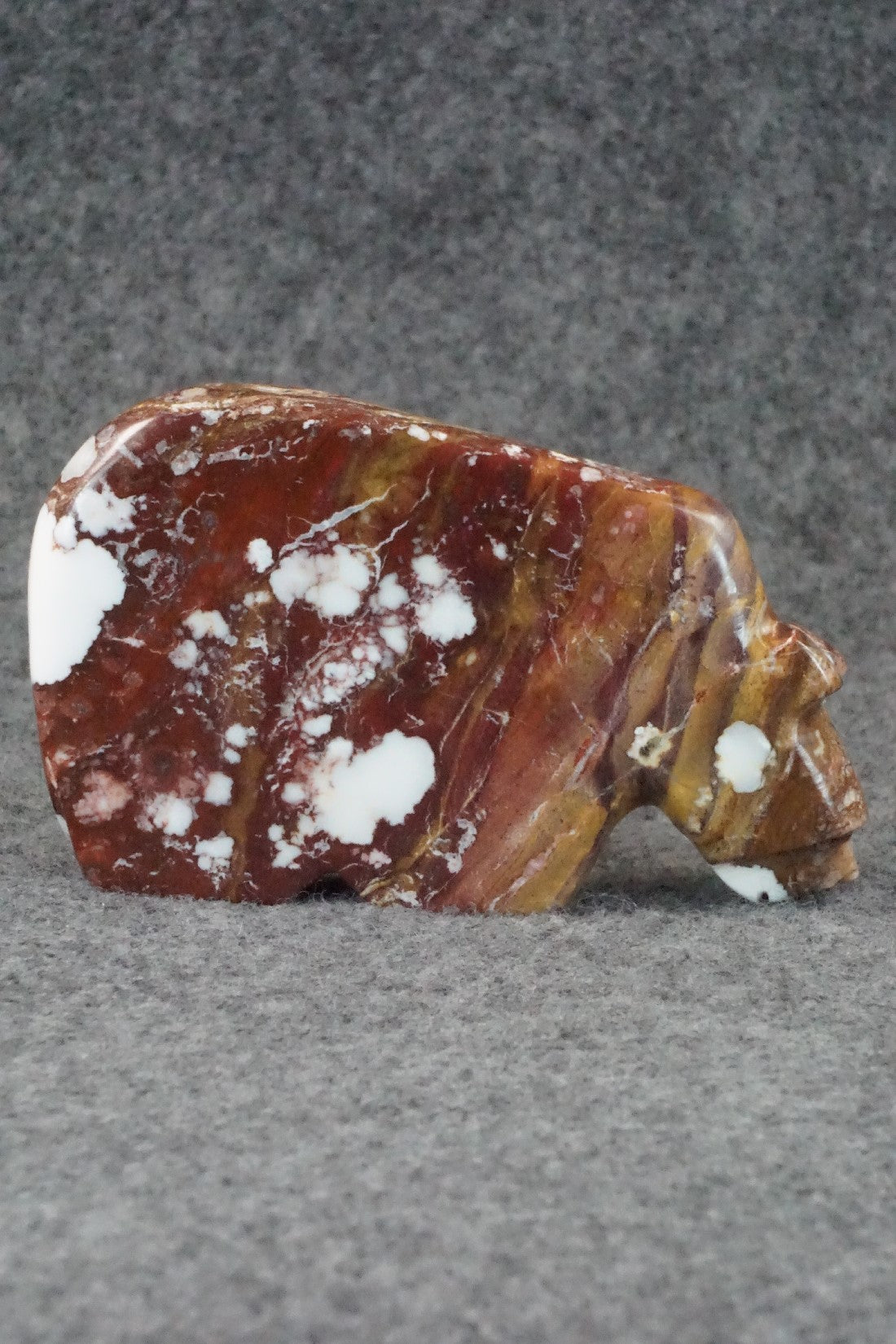 Bear Zuni Fetish Carving - Reynold Lunasee
