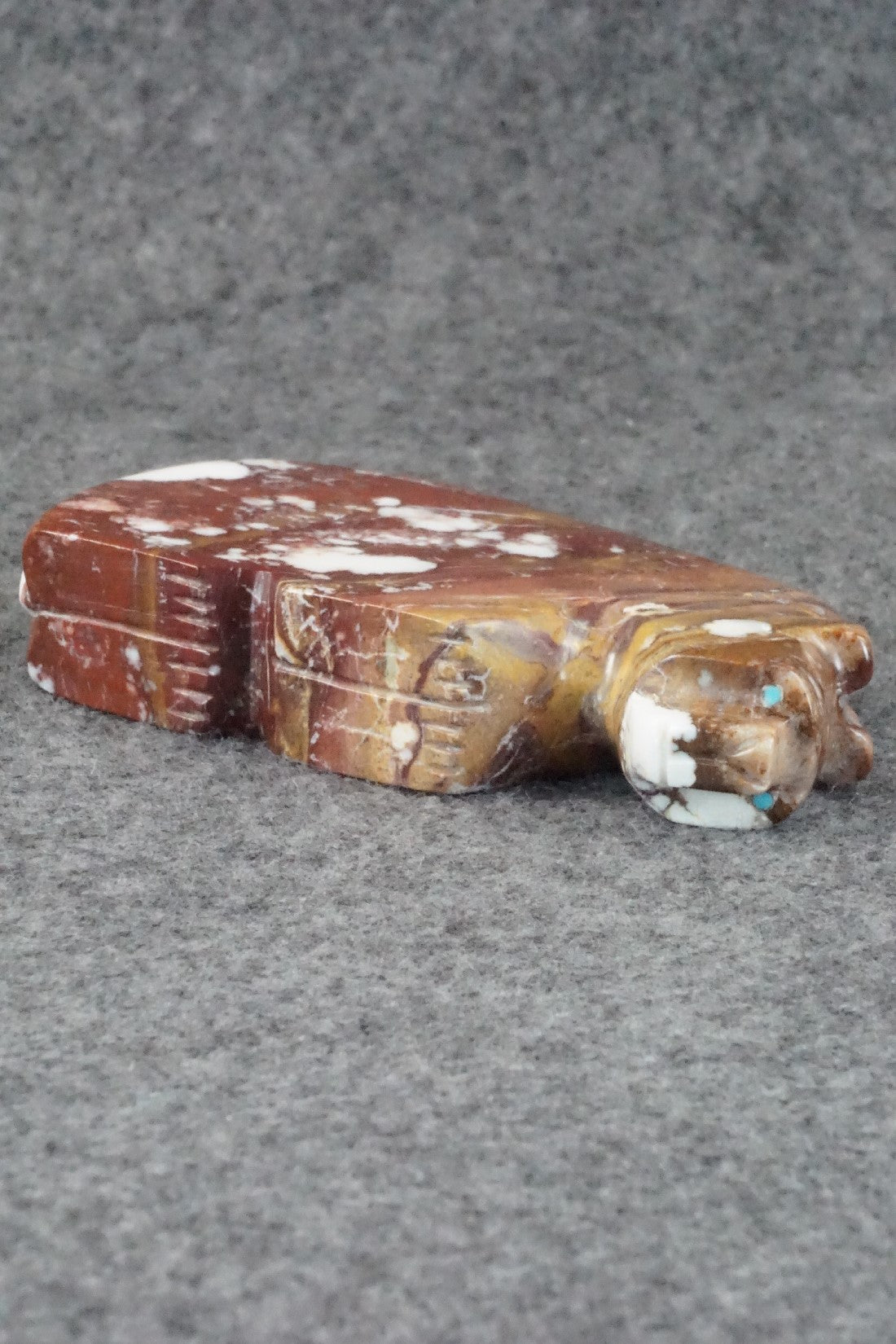 Bear Zuni Fetish Carving - Reynold Lunasee