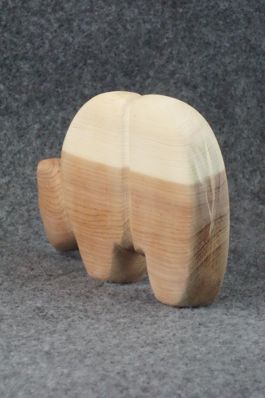 Bear Zuni Fetish Carving - Casey Phillips