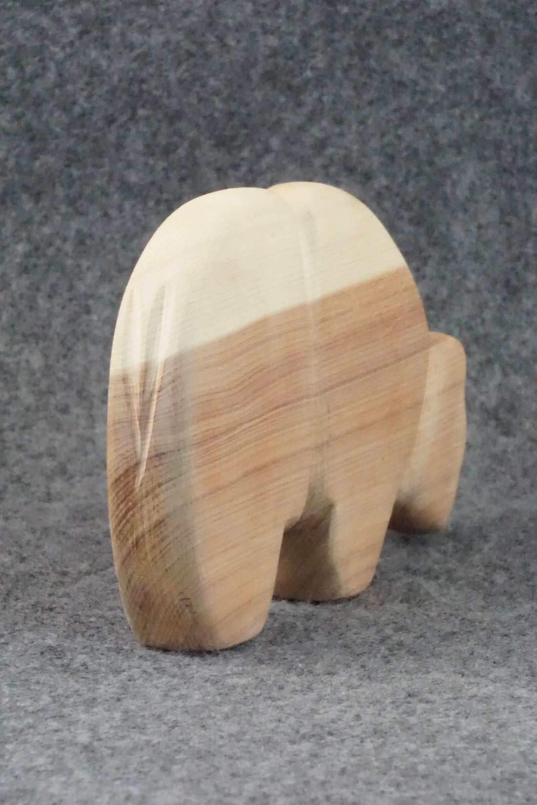 Bear Zuni Fetish Carving - Casey Phillips