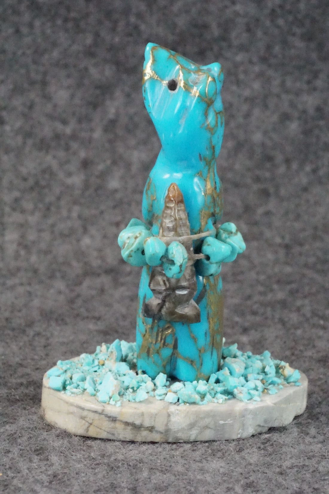 Bear Zuni Fetish Carving - Stafford Chimoni