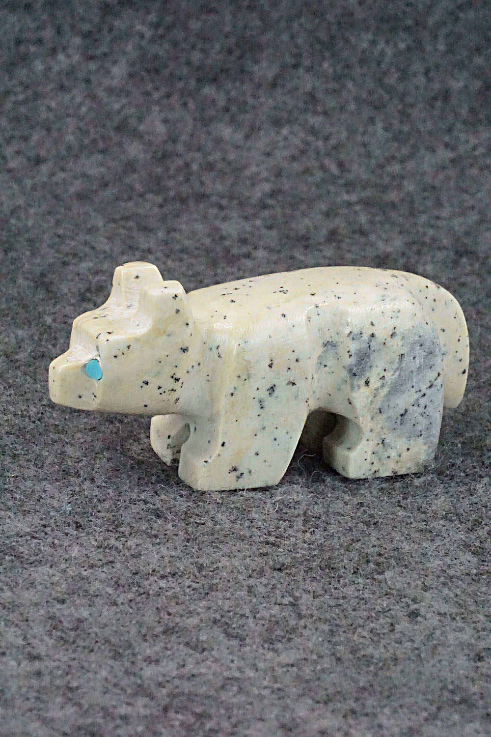 Wolf Zuni Fetish Carving - Cameron Nastacio