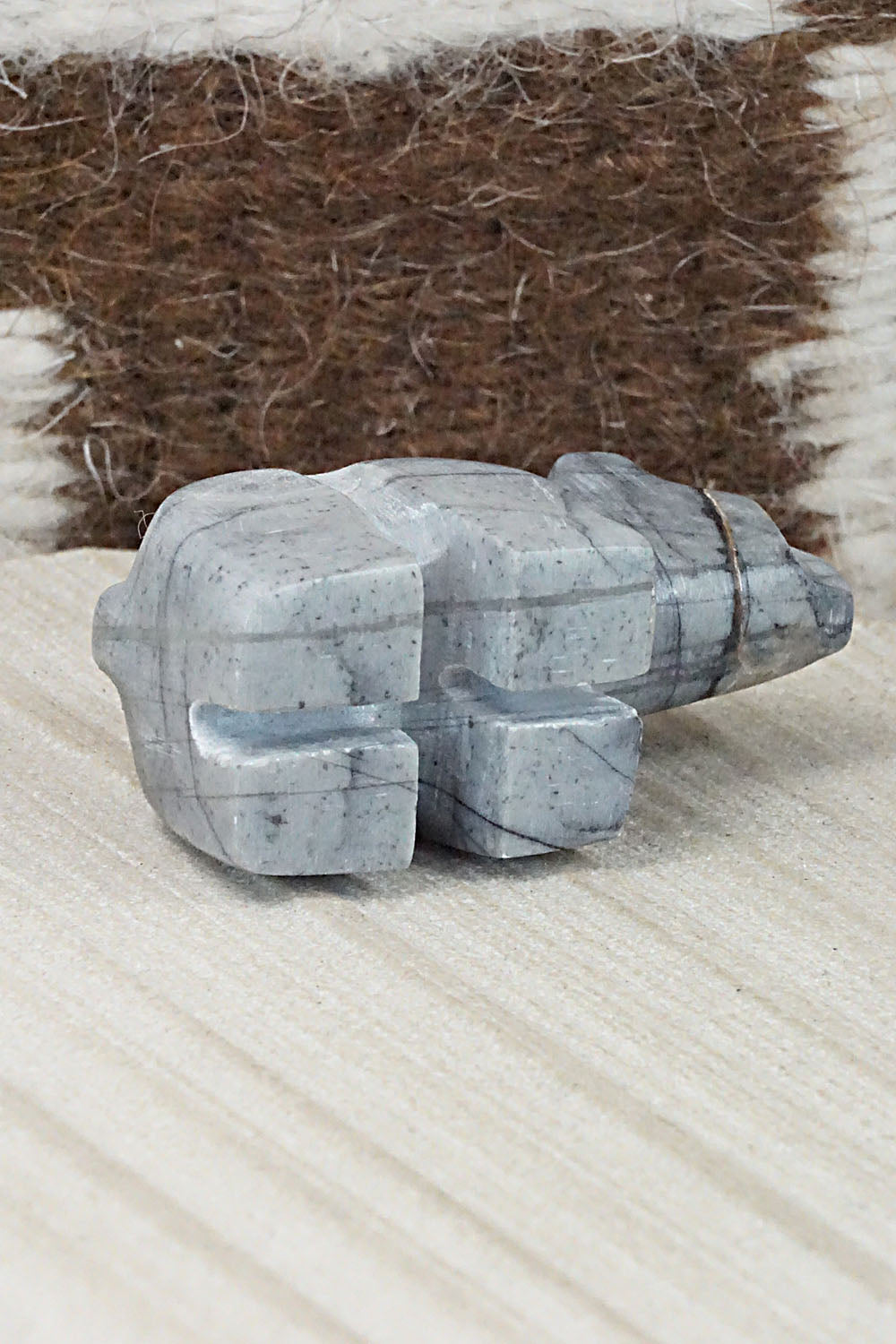 Bear Zuni Fetish Carving - Cameron Nastacio
