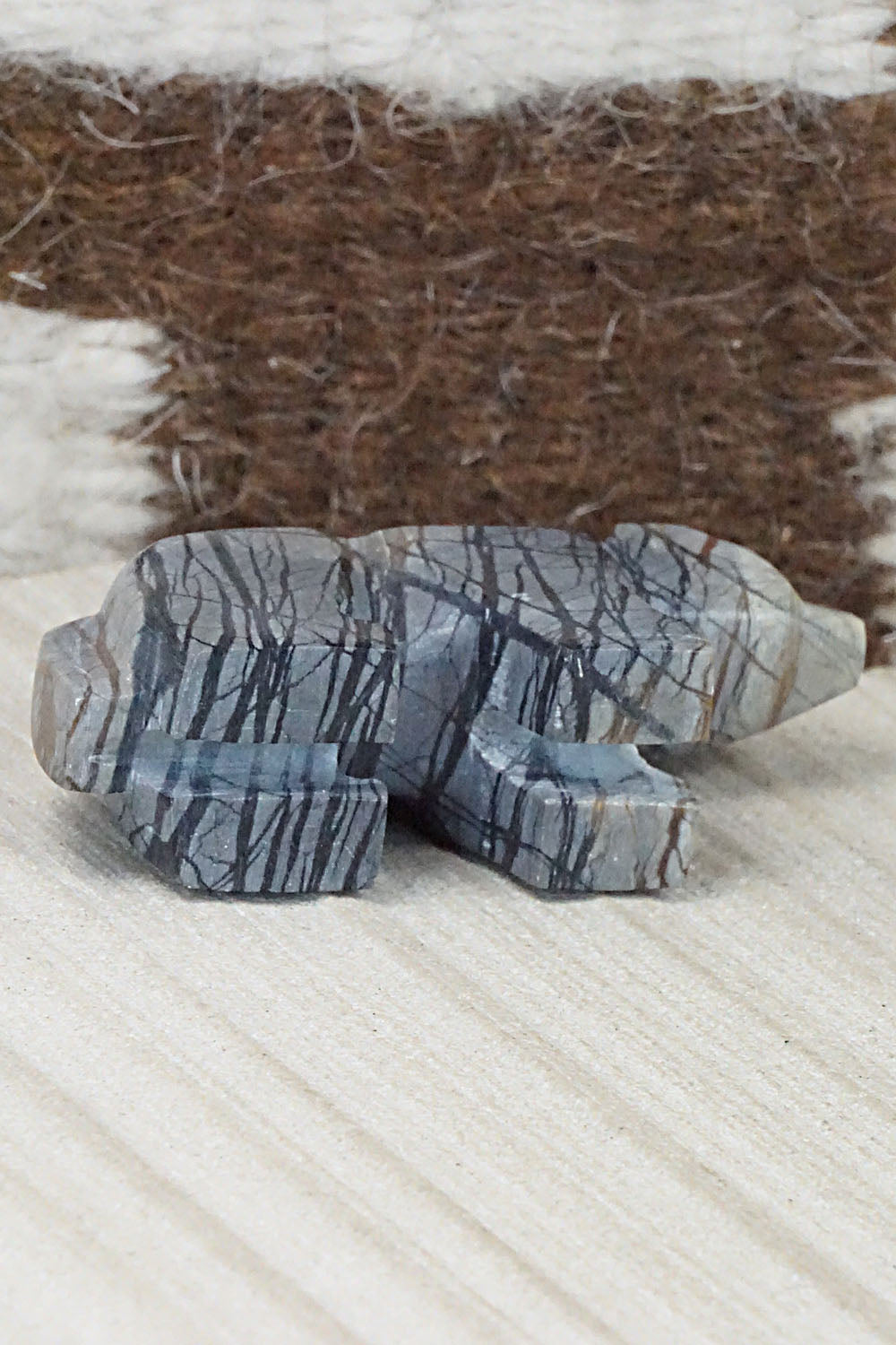 Wolf Zuni Fetish Carving - Cameron Nastacio