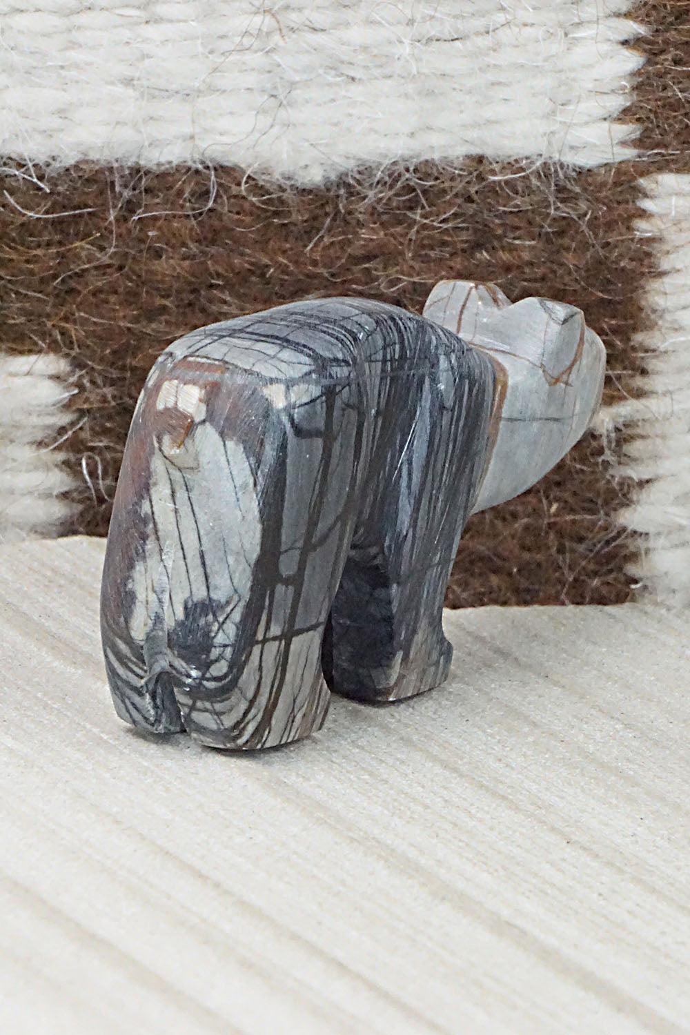 Bear Zuni Fetish Carving - Cameron Nastacio