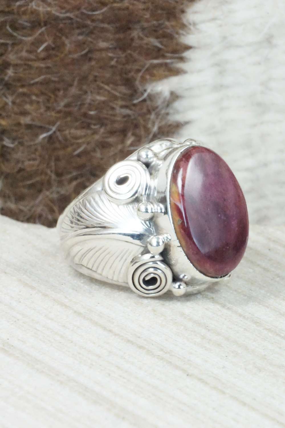 Spiny Oyster & Sterling Silver Ring - Darrell Morgan - Size 7