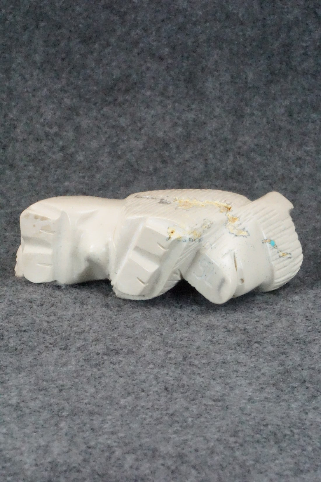 Buffalo Zuni Fetish Carving - Gilbert Lonjose