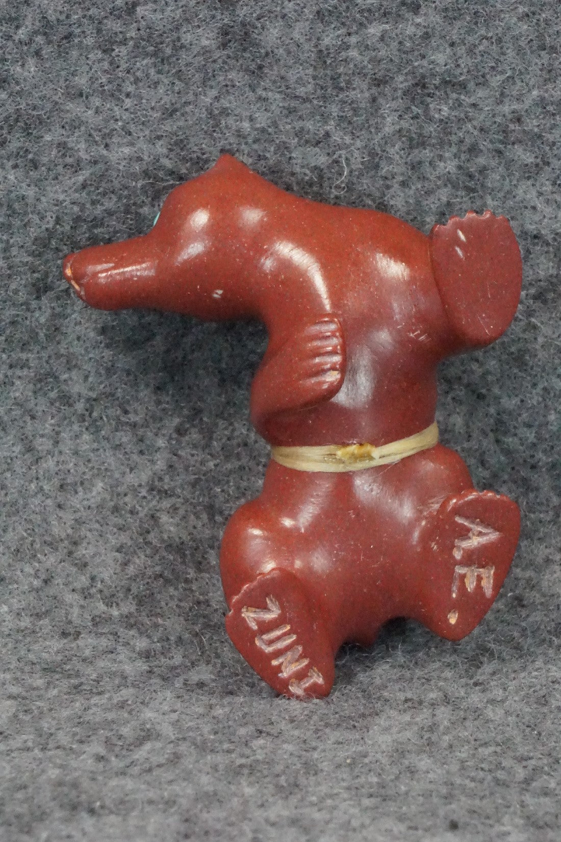 Bear Zuni Fetish Carving - Albert Eustace