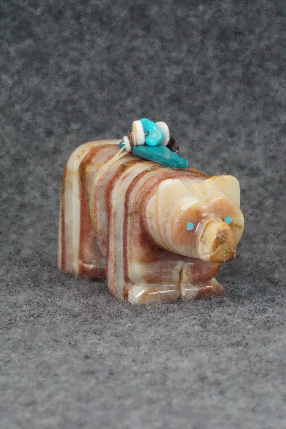 Bear Zuni Fetish Carving - Alex Tsethlikai