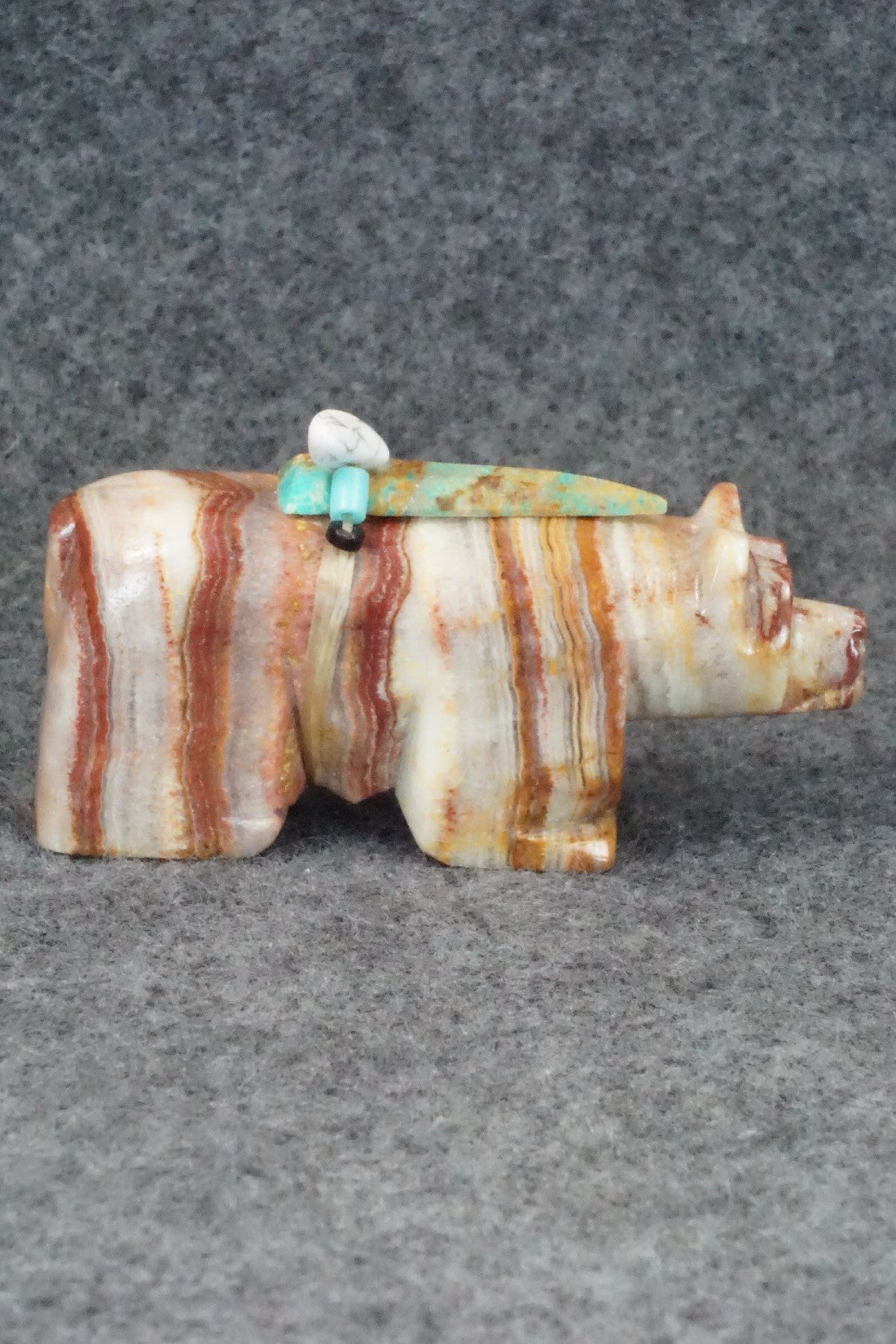 Bear Zuni Fetish Carving - Alex Tsethlikai