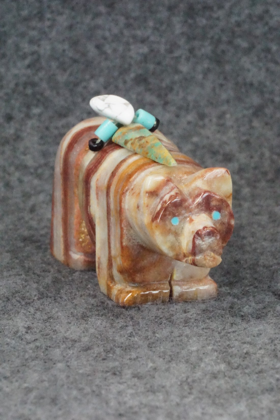 Bear Zuni Fetish Carving - Alex Tsethlikai