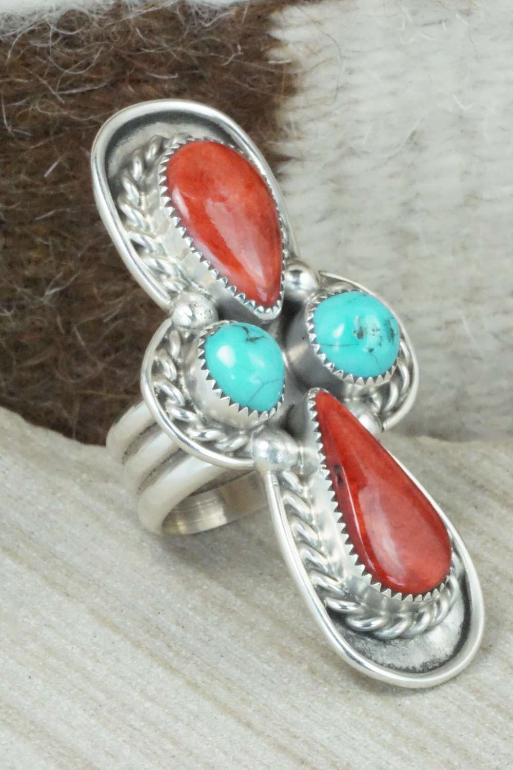Spiny Oyster, Turquoise & Sterling Silver Ring - Cris Nez - Size 7.25