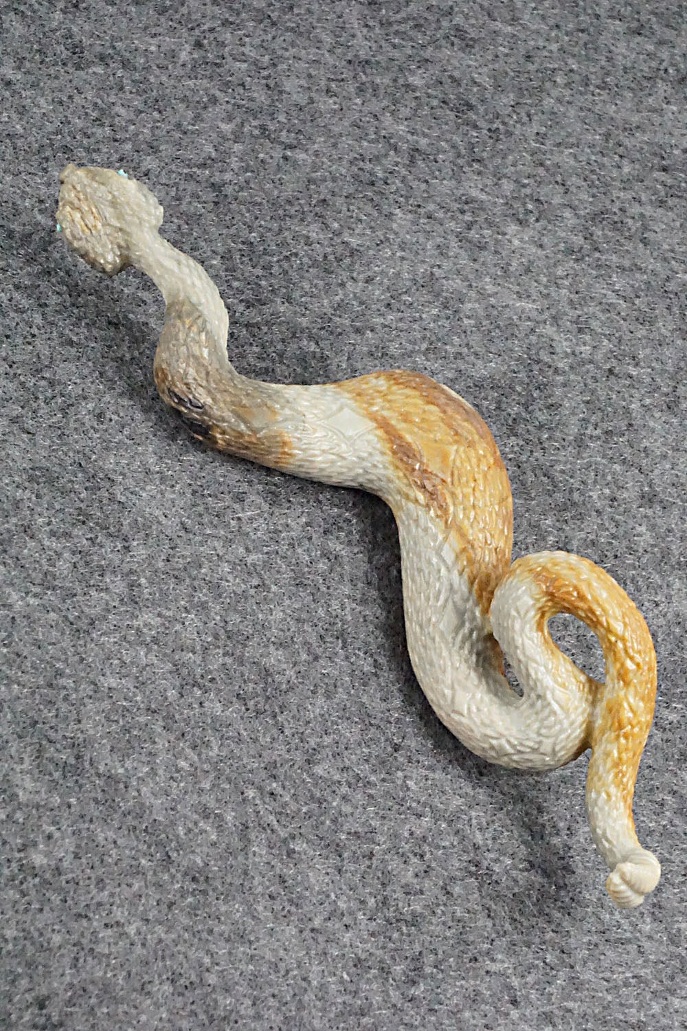 Rattlesnake Zuni Fetish Carving - Travis Lasiloo