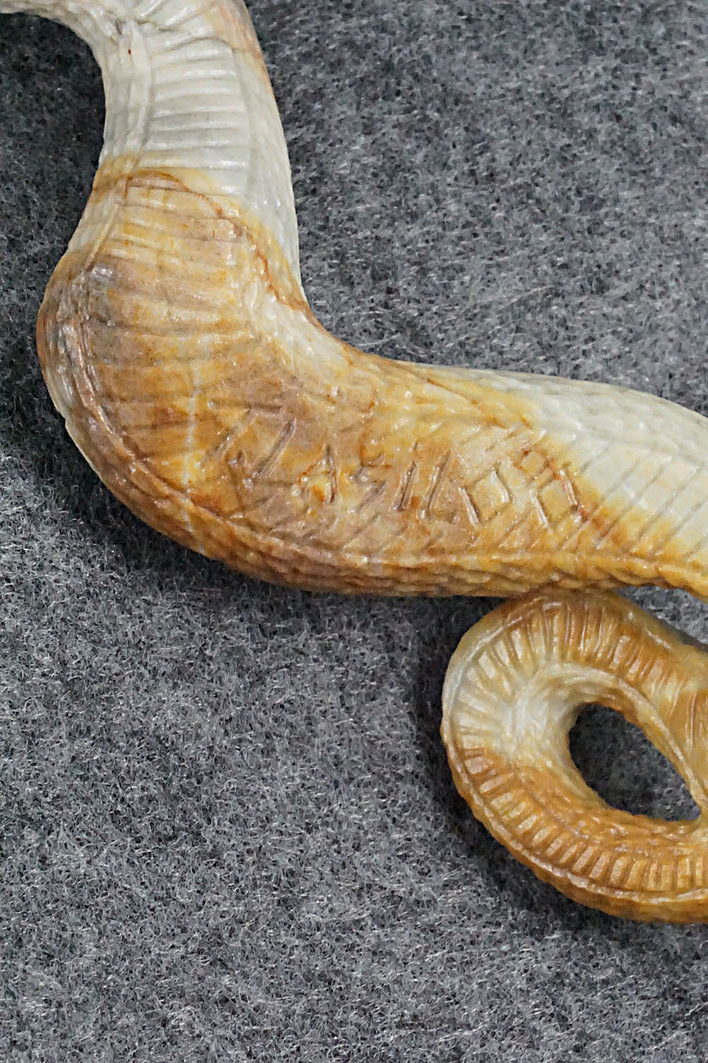 Rattlesnake Zuni Fetish Carving - Travis Lasiloo