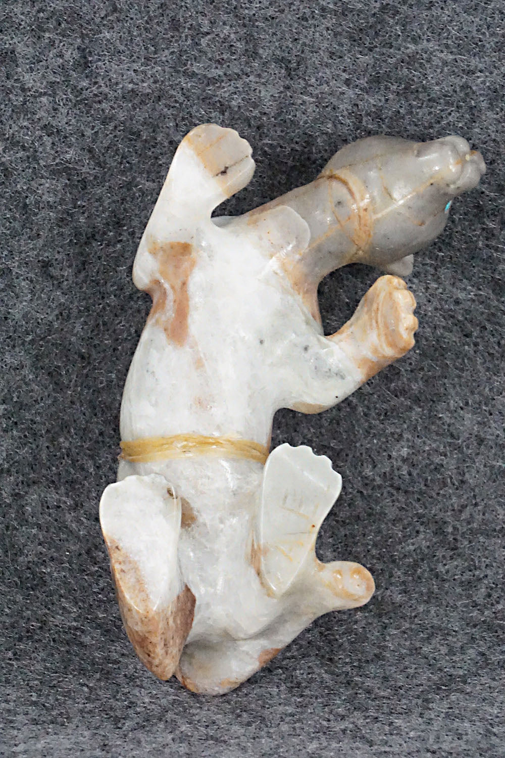 Mountain Lion Zuni Fetish Carving - Albert Eustace