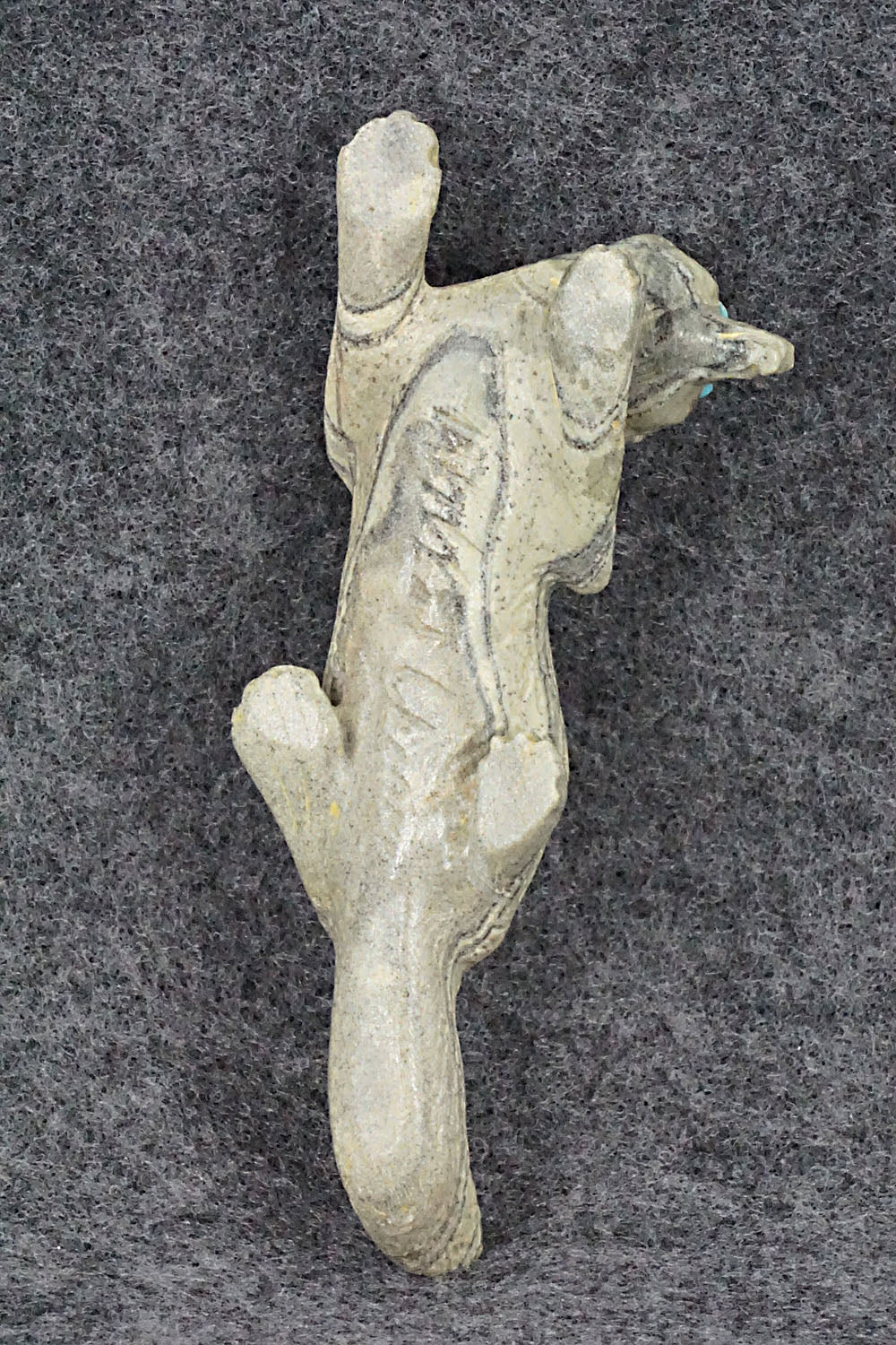 Wolf Zuni Fetish Carving - Wilfred Cheama