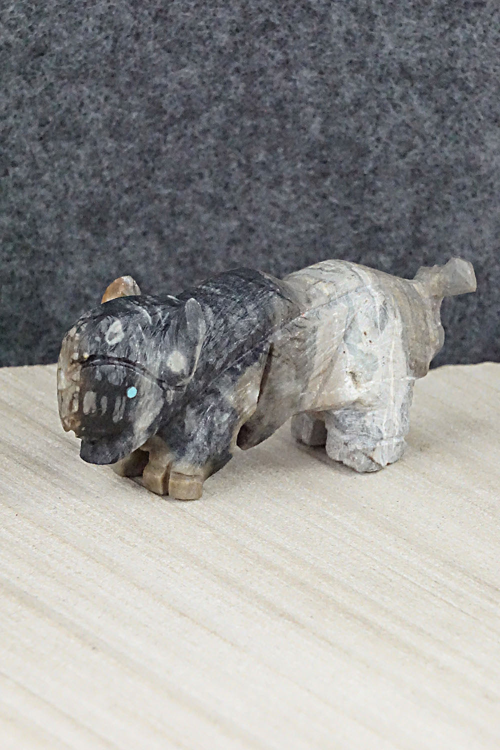 Buffalo Zuni Fetish Carving - Tony Mackel