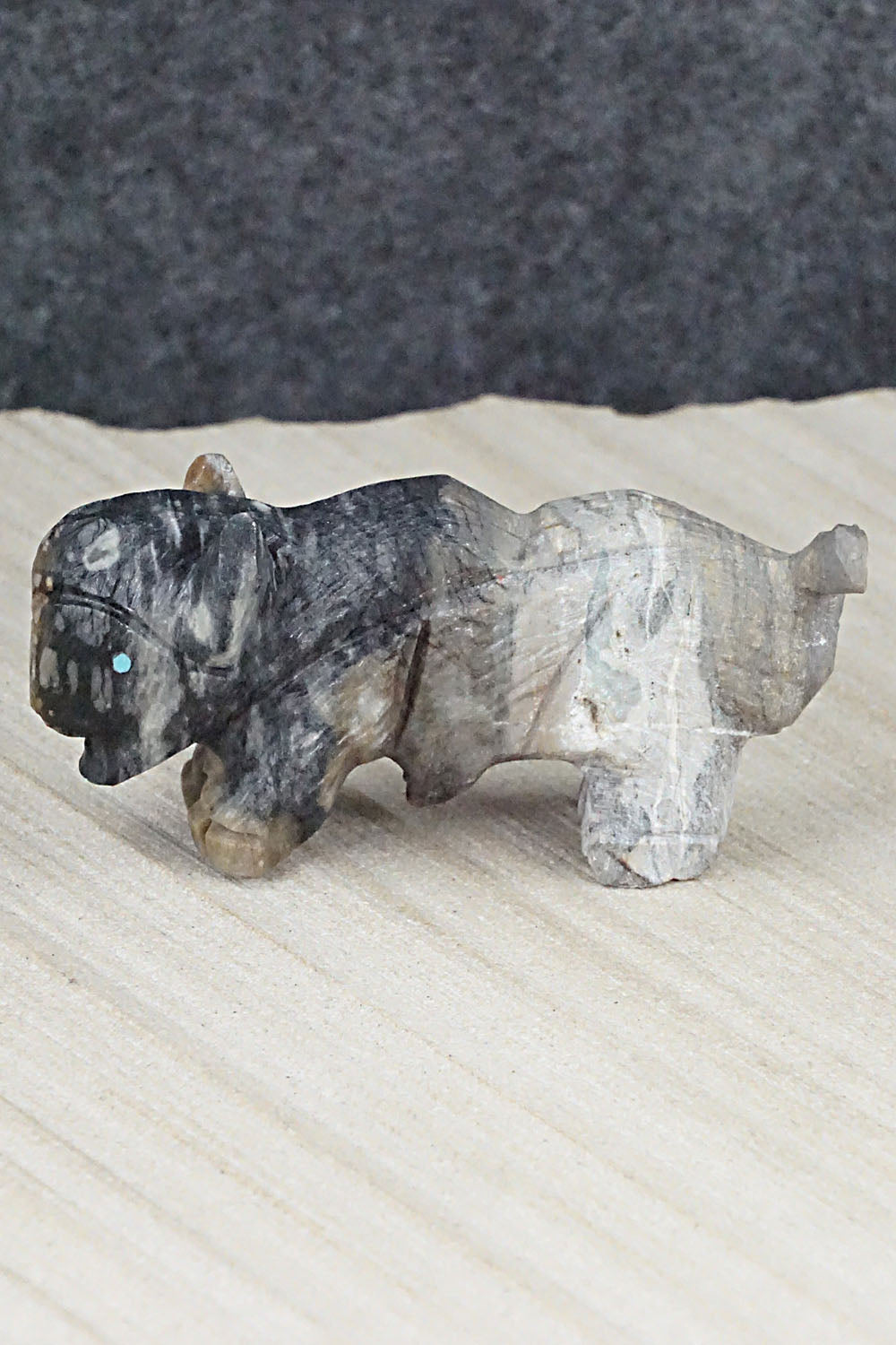 Buffalo Zuni Fetish Carving - Tony Mackel