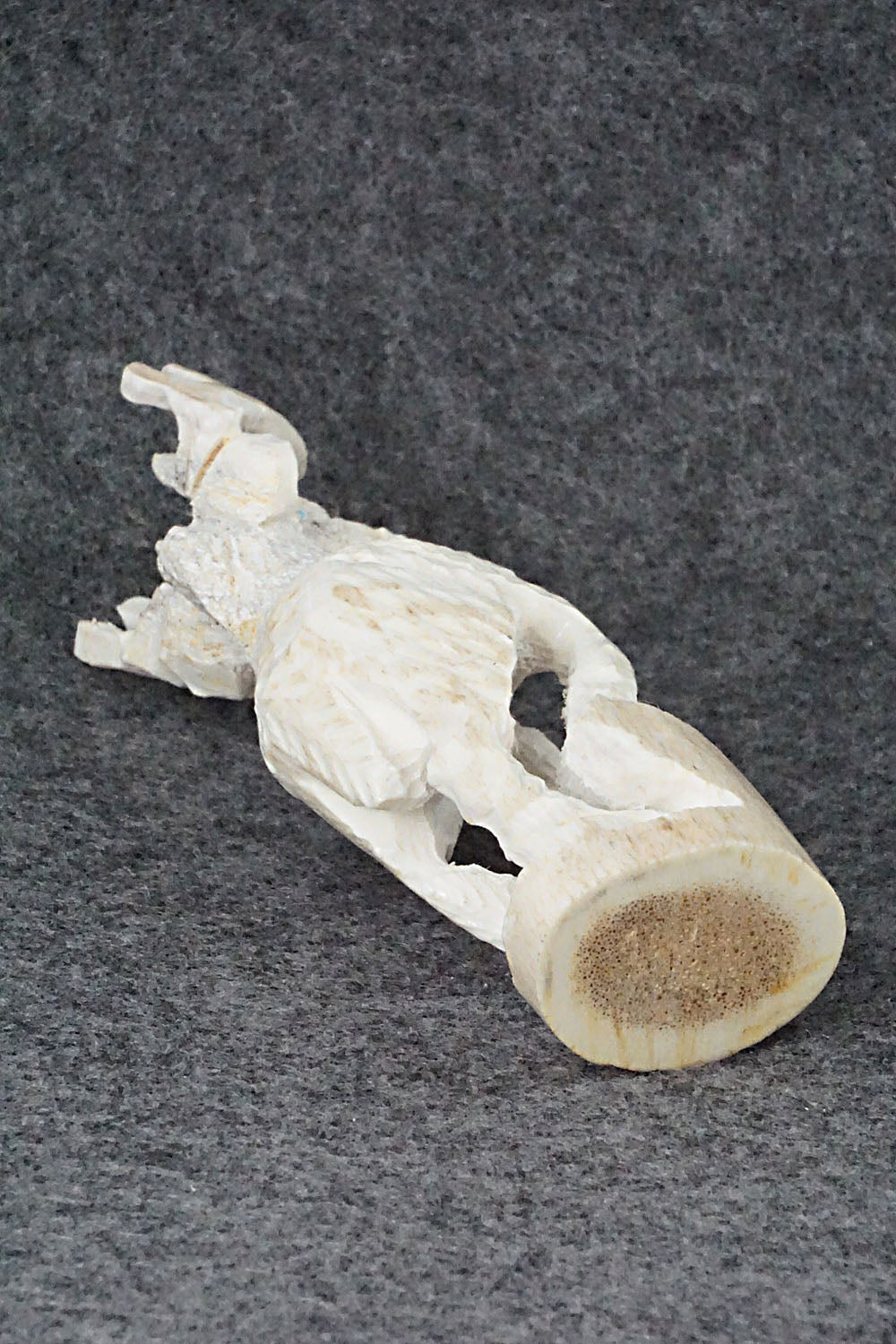Deer Zuni Fetish Carving - Jerrold Lahaleon