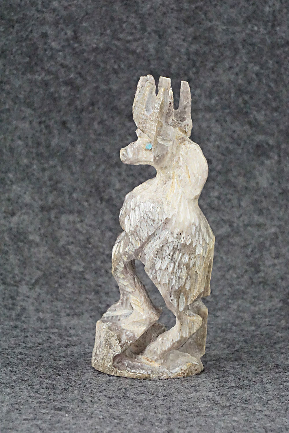 Deer Zuni Fetish Carving - Jerrold Lahaleon