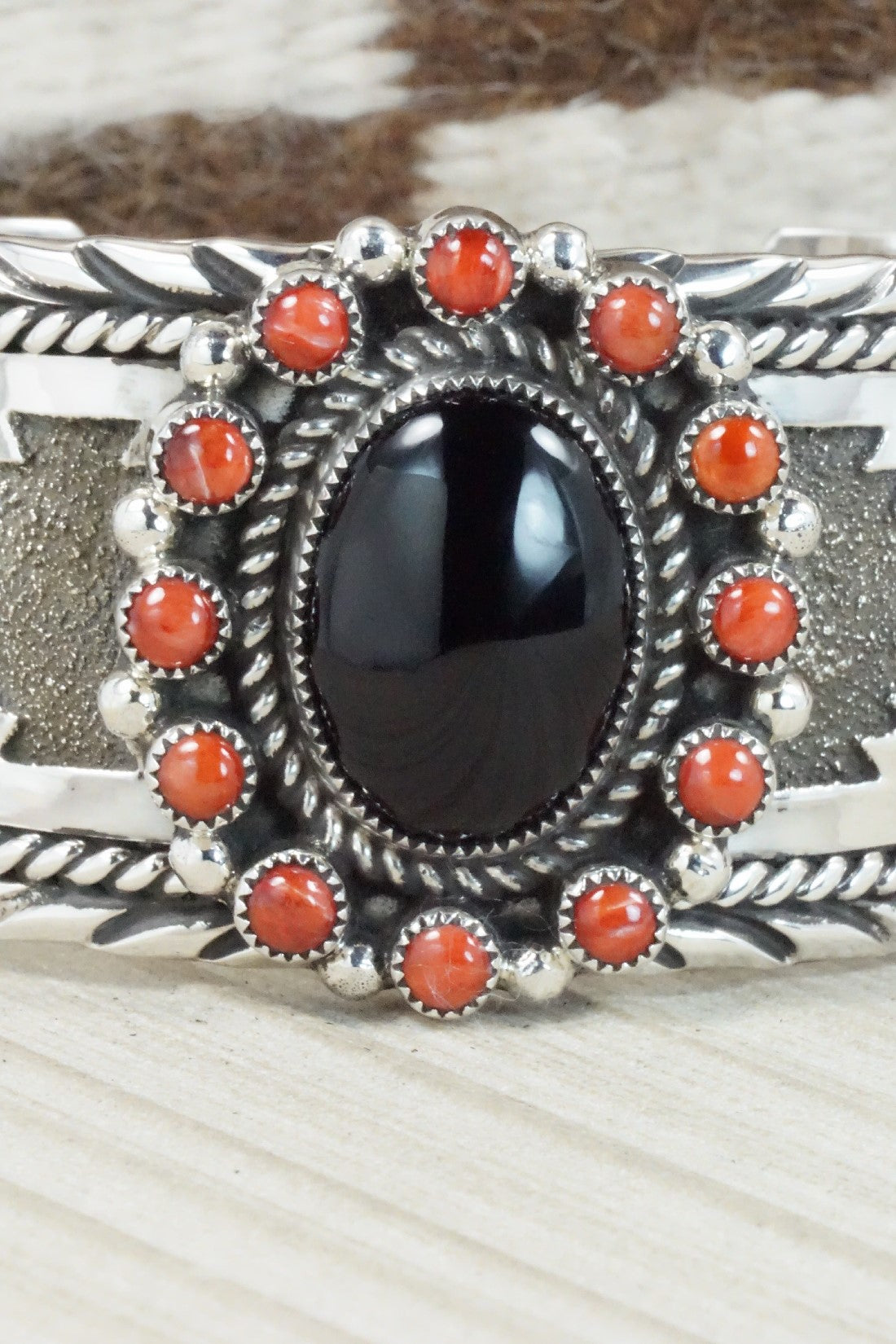Onyx, Spiny Oyster & Sterling Silver Bracelet - Sandra Parkett