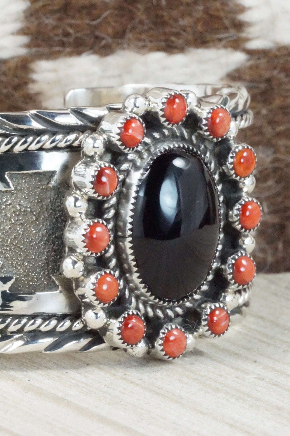Onyx, Spiny Oyster & Sterling Silver Bracelet - Sandra Parkett