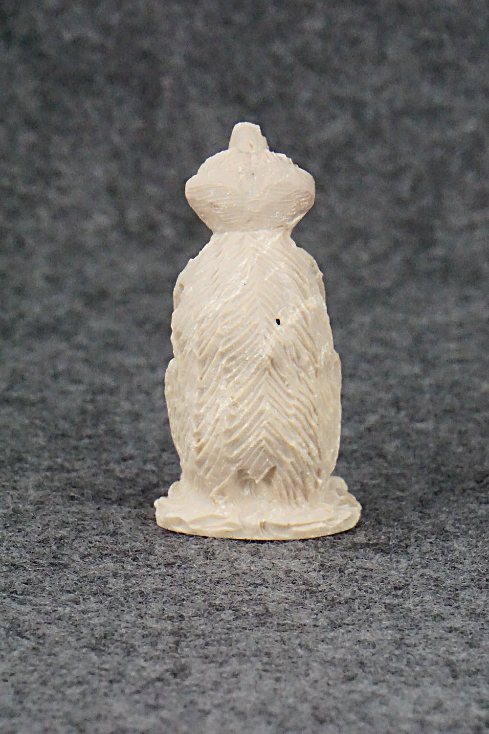 Bear Zuni Fetish Carving - Adrian Cachini