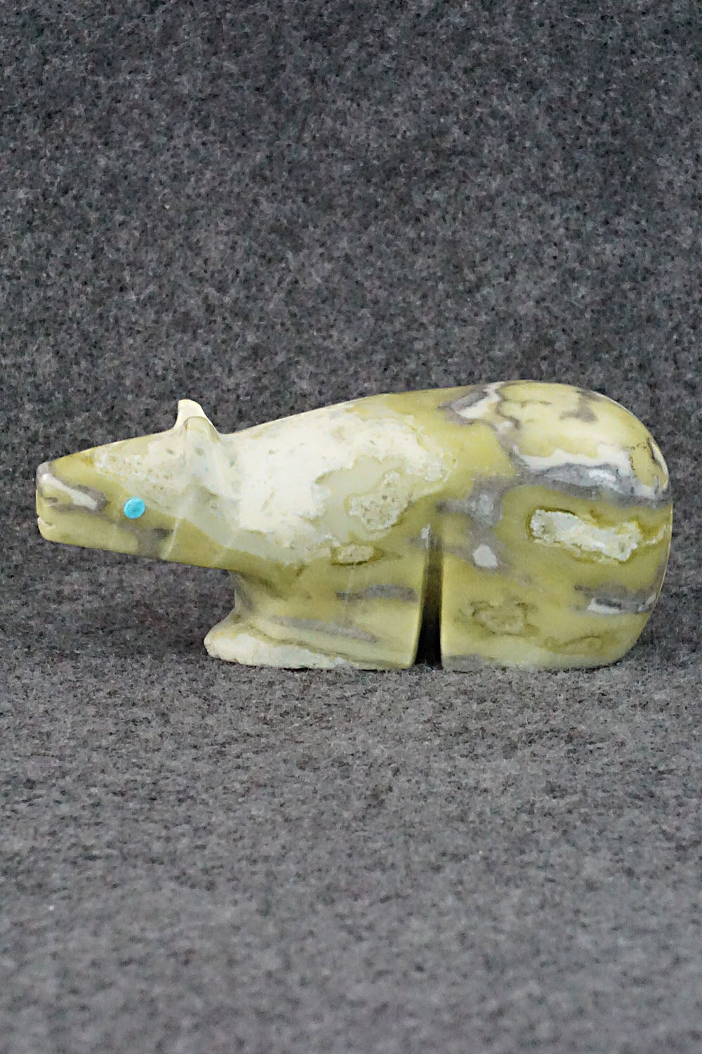 Bear Zuni Fetish Carving - Ronnie Lunasee