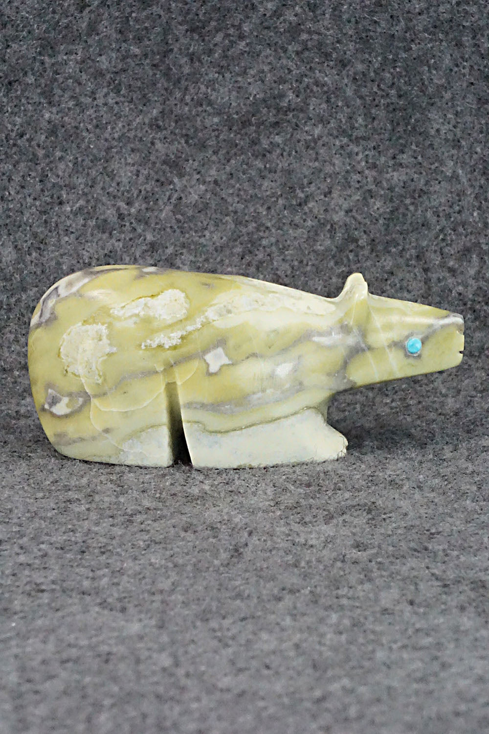 Bear Zuni Fetish Carving - Ronnie Lunasee