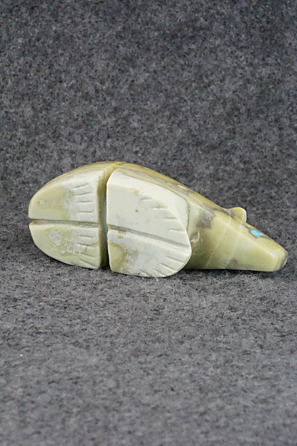 Bear Zuni Fetish Carving - Ronnie Lunasee