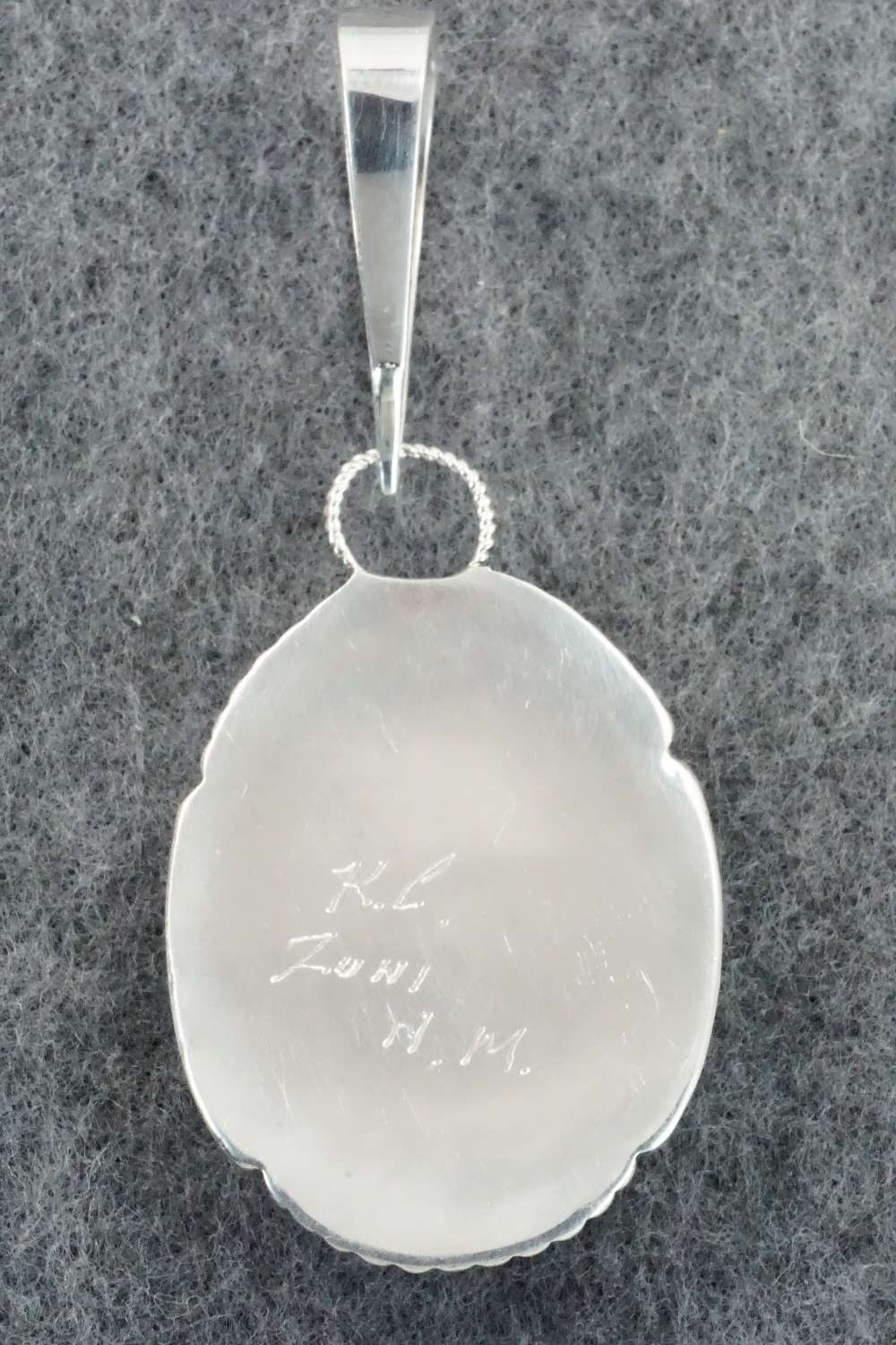 White Buffalo & Sterling Silver Pendant - Kenny Calavaza