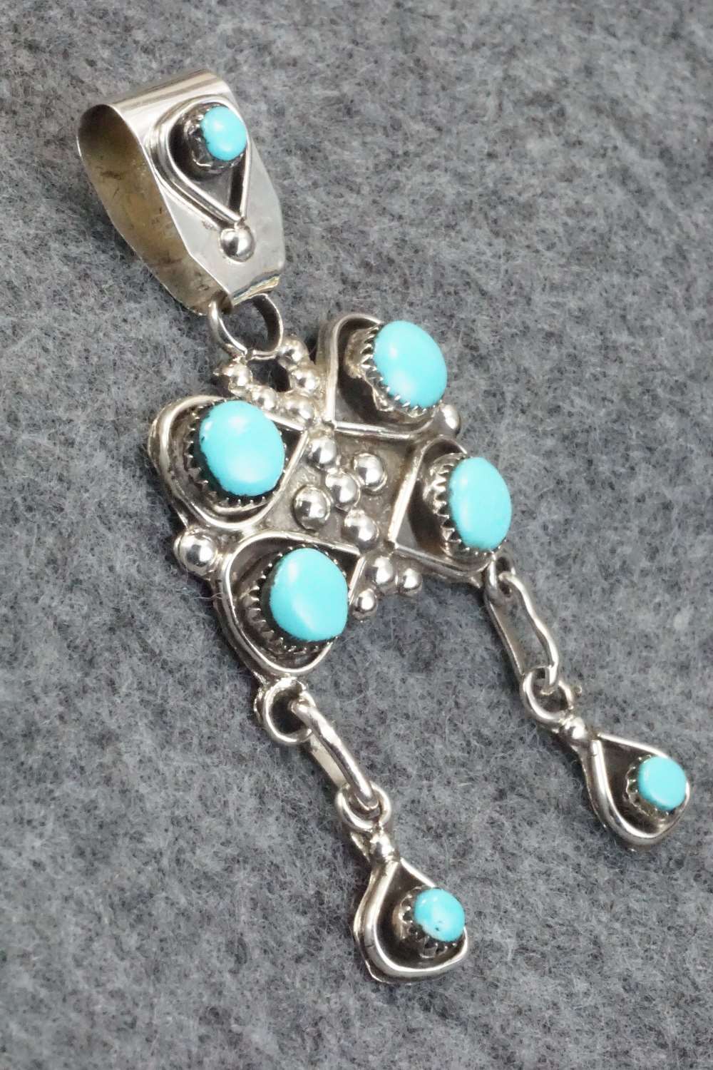 Turquoise & Sterling Silver Pendant - Verdi Booqua