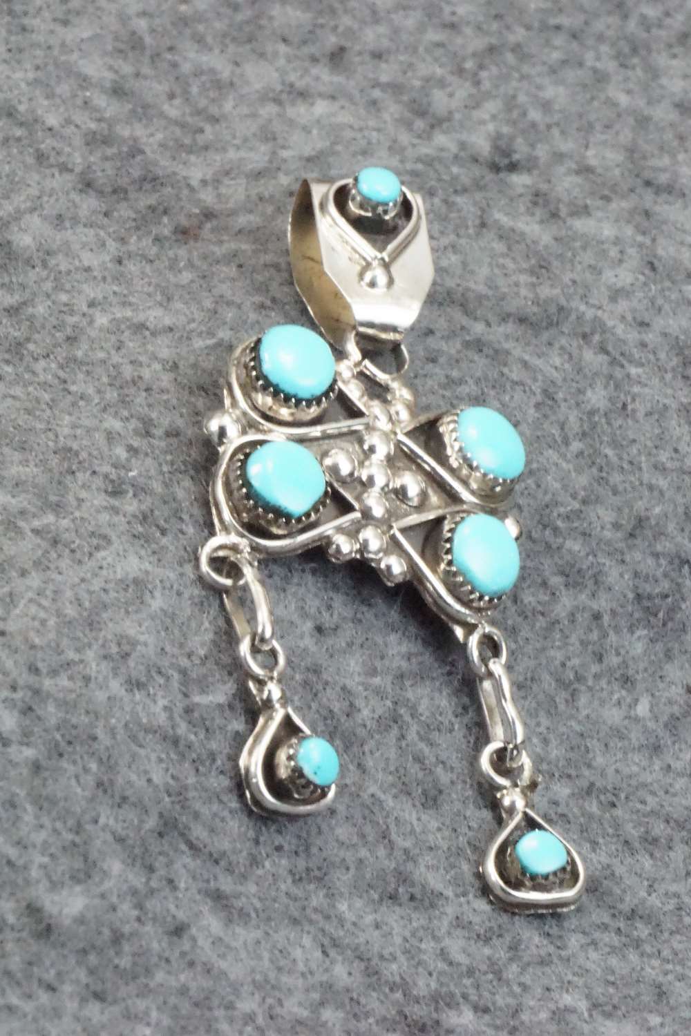 Turquoise & Sterling Silver Pendant - Verdi Booqua