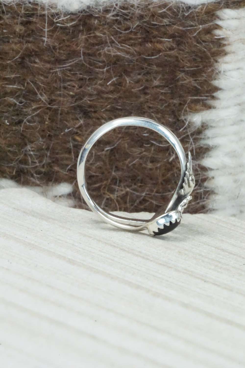 Onyx and Sterling Silver Ring - Roger Pino - Size 8.5