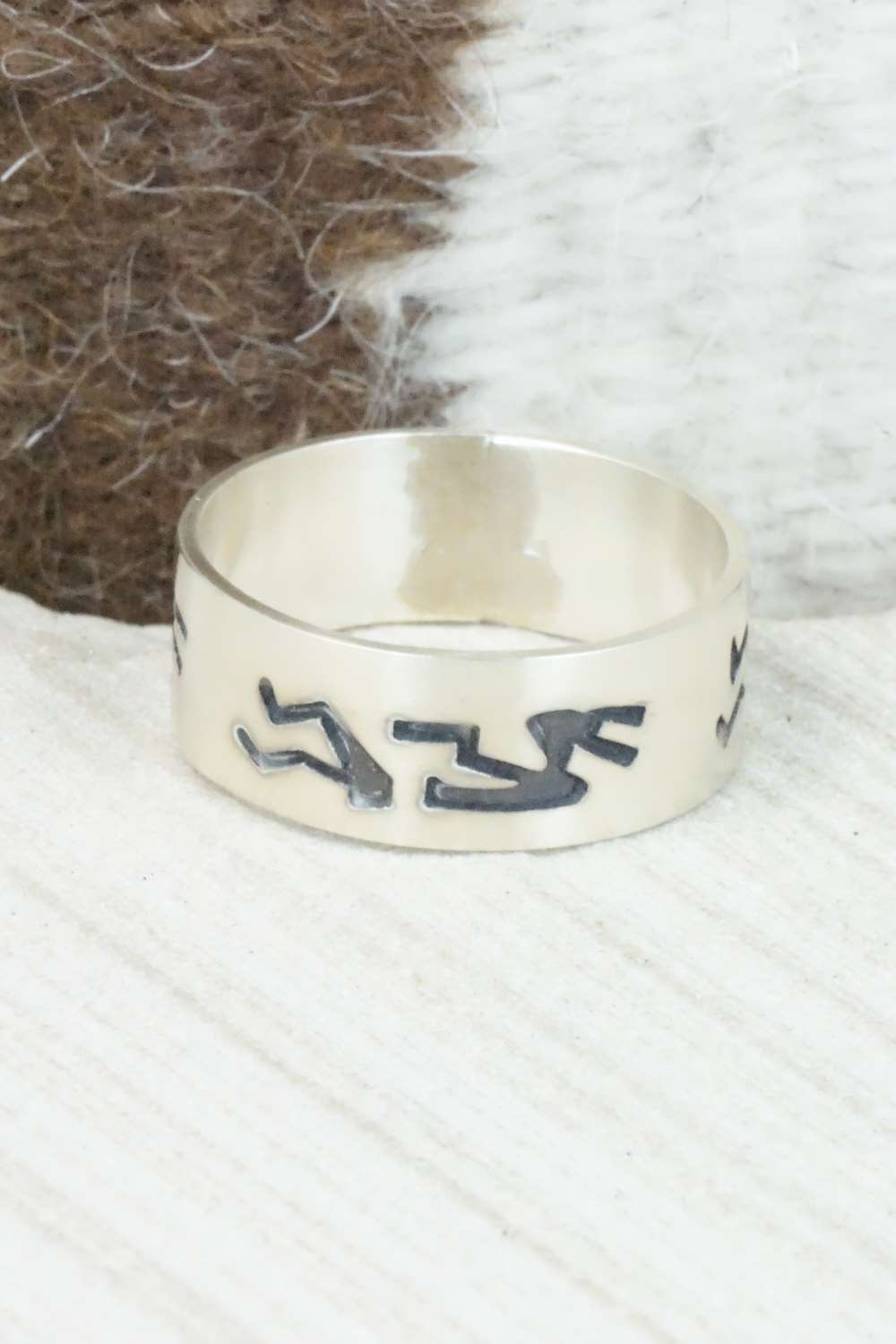 Sterling Silver Ring - Lester Gene - Size 14.75