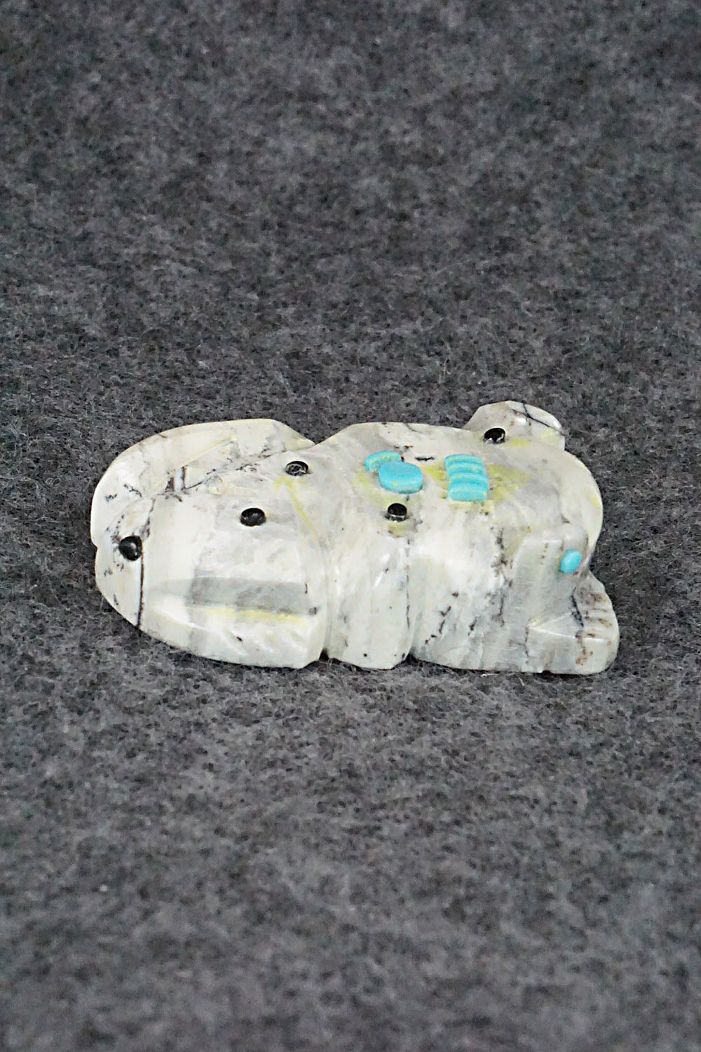 Frog Zuni Fetish Carving - Danette Laate