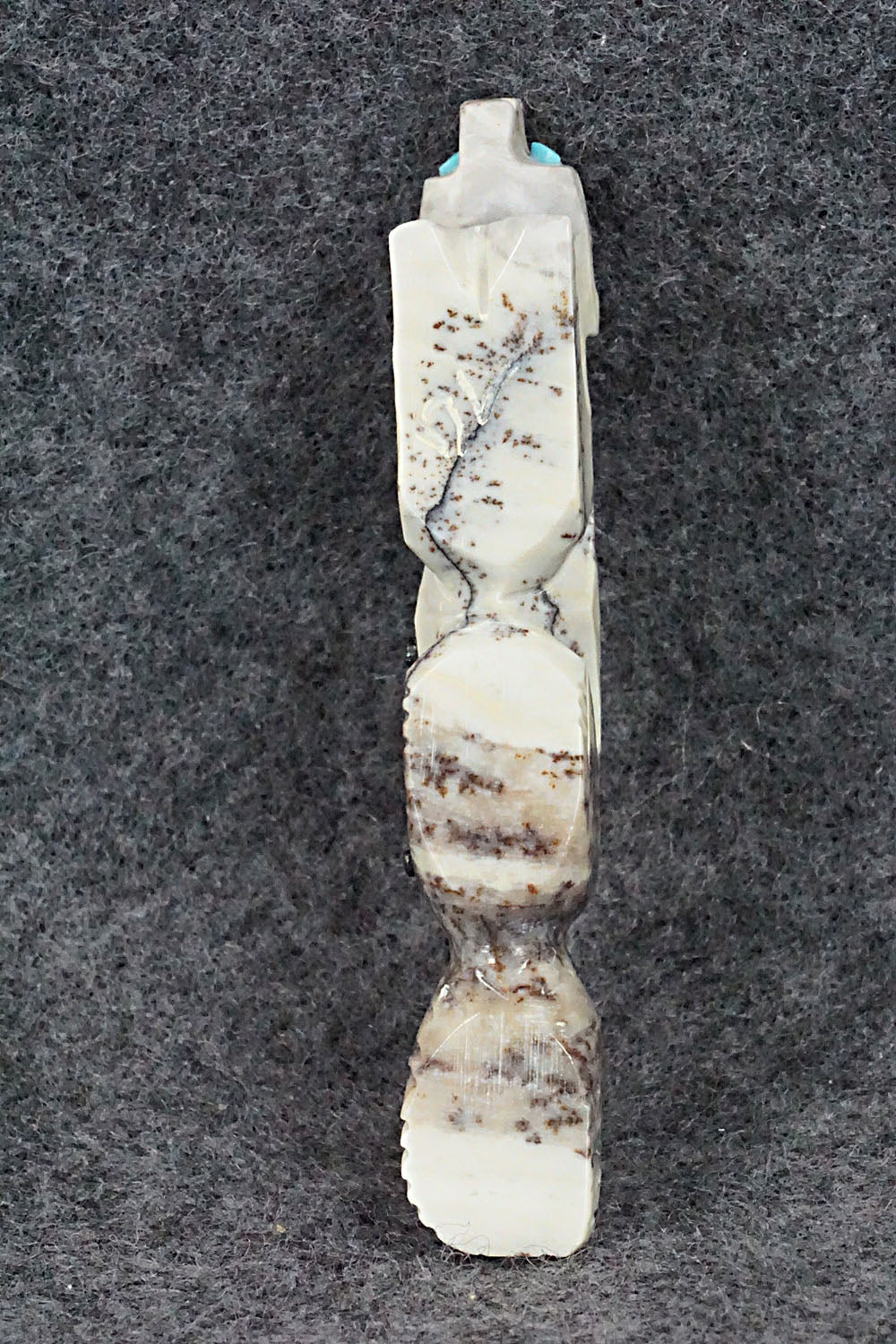 Wolf Zuni Fetish Carving - Danette Laate