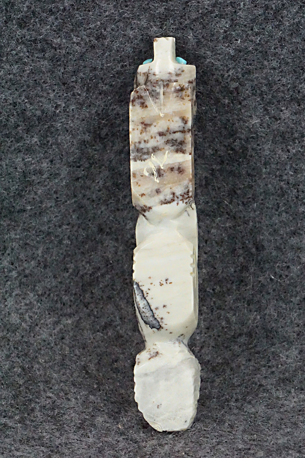 Wolf Zuni Fetish Carving - Danette Laate