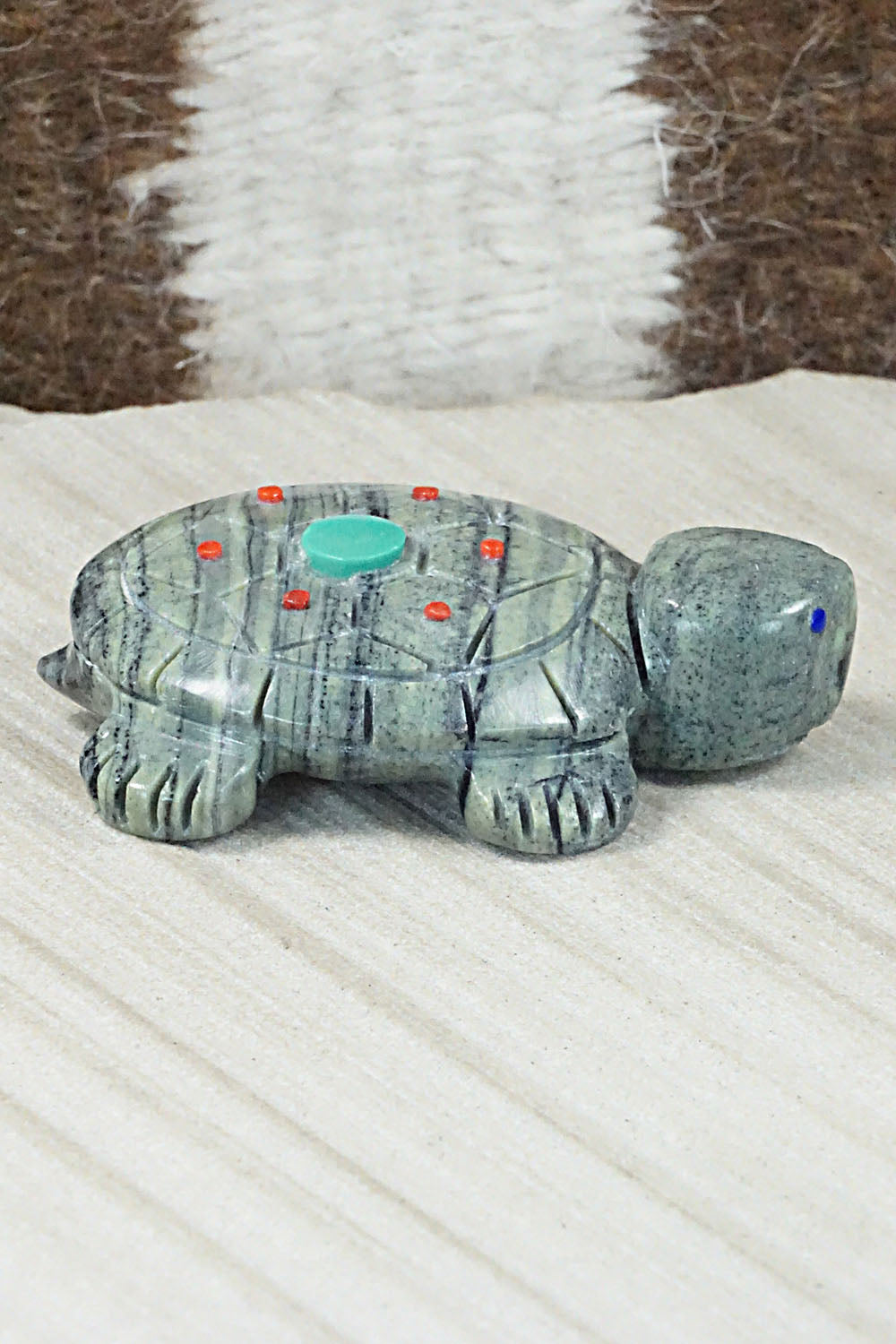 Turtle Zuni Fetish Carving - Reynold Lunasee