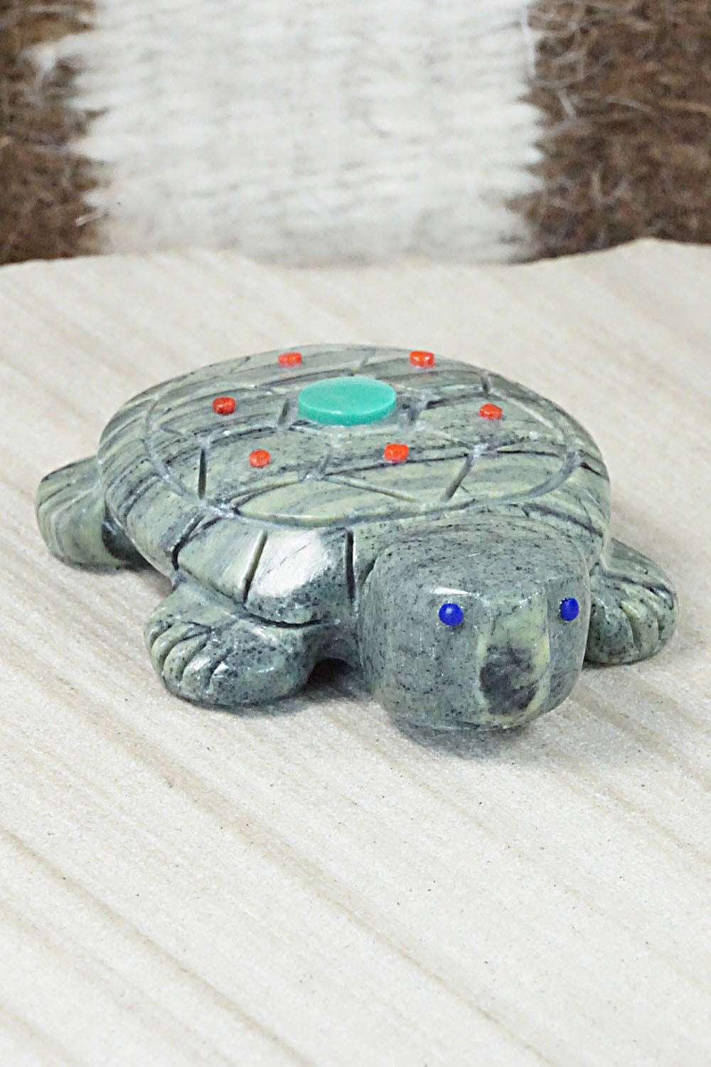Turtle Zuni Fetish Carving - Reynold Lunasee